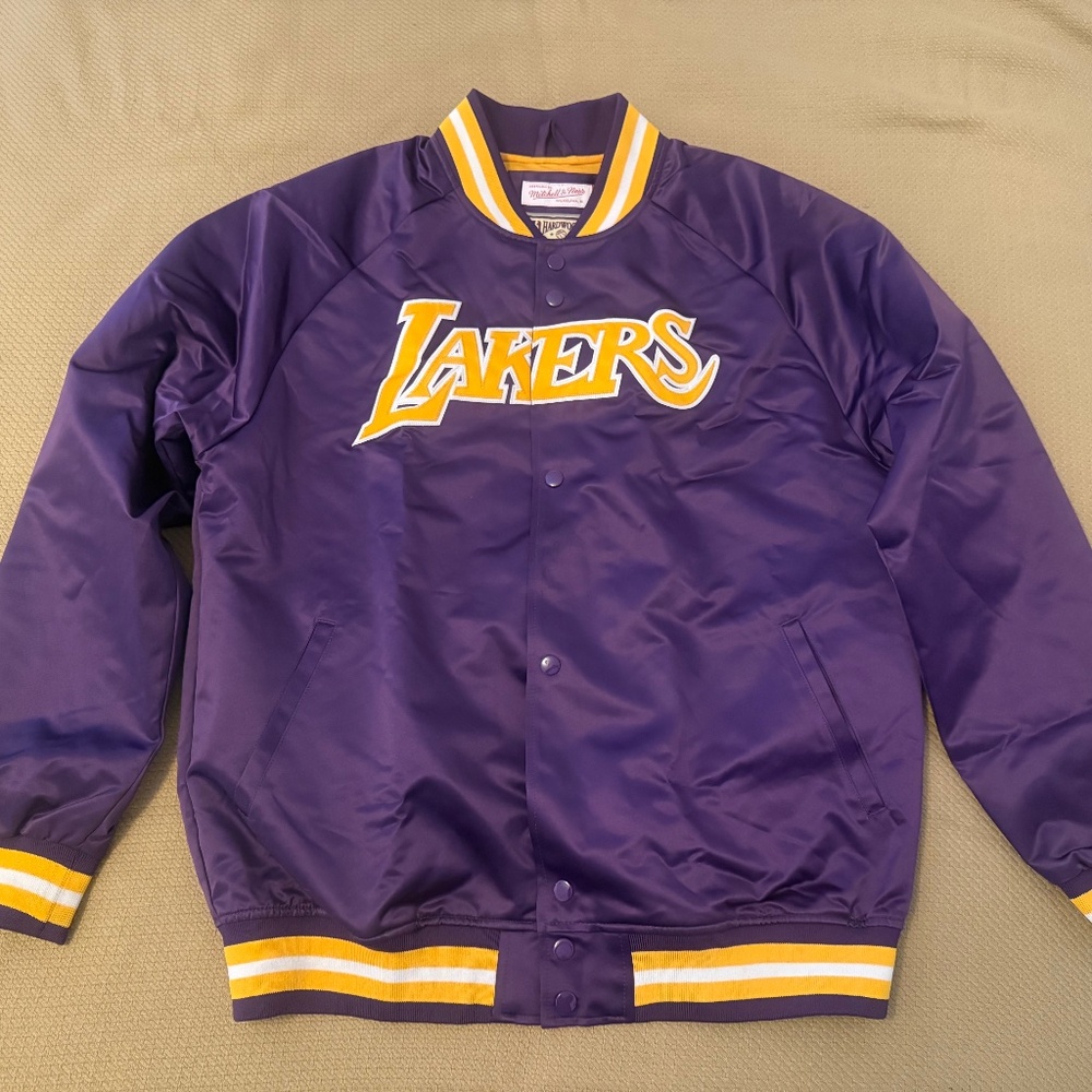 NBA Mitchell and Ness Los Angeles Lakers Satin Lightweight Jacket Men's Size L